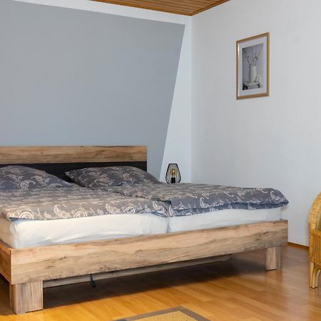 Ferienwohnung In Wörrstadt Екстериор снимка