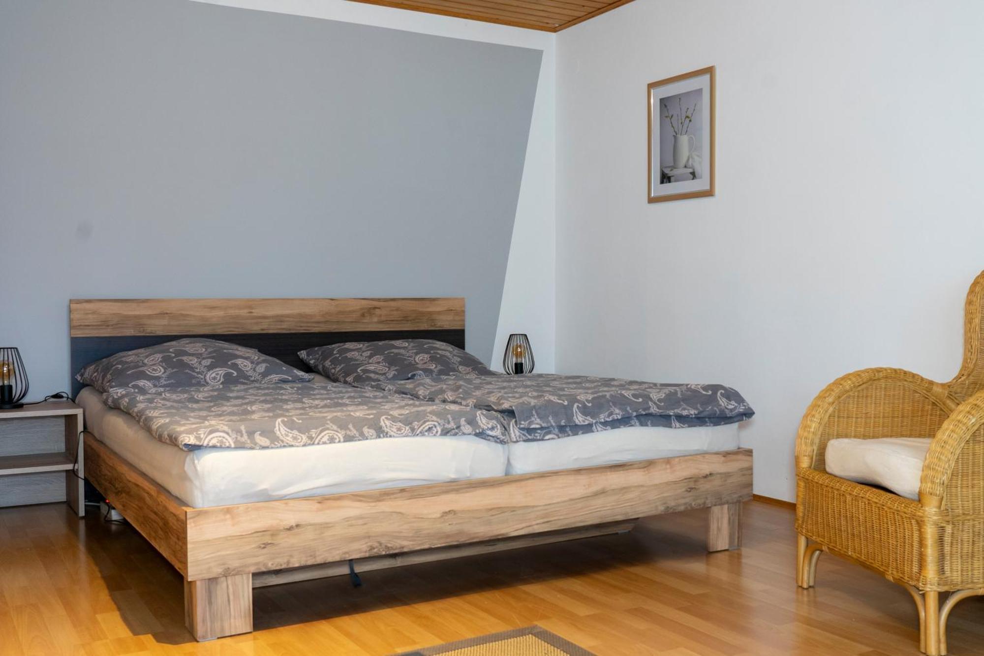 Ferienwohnung In Wörrstadt Екстериор снимка